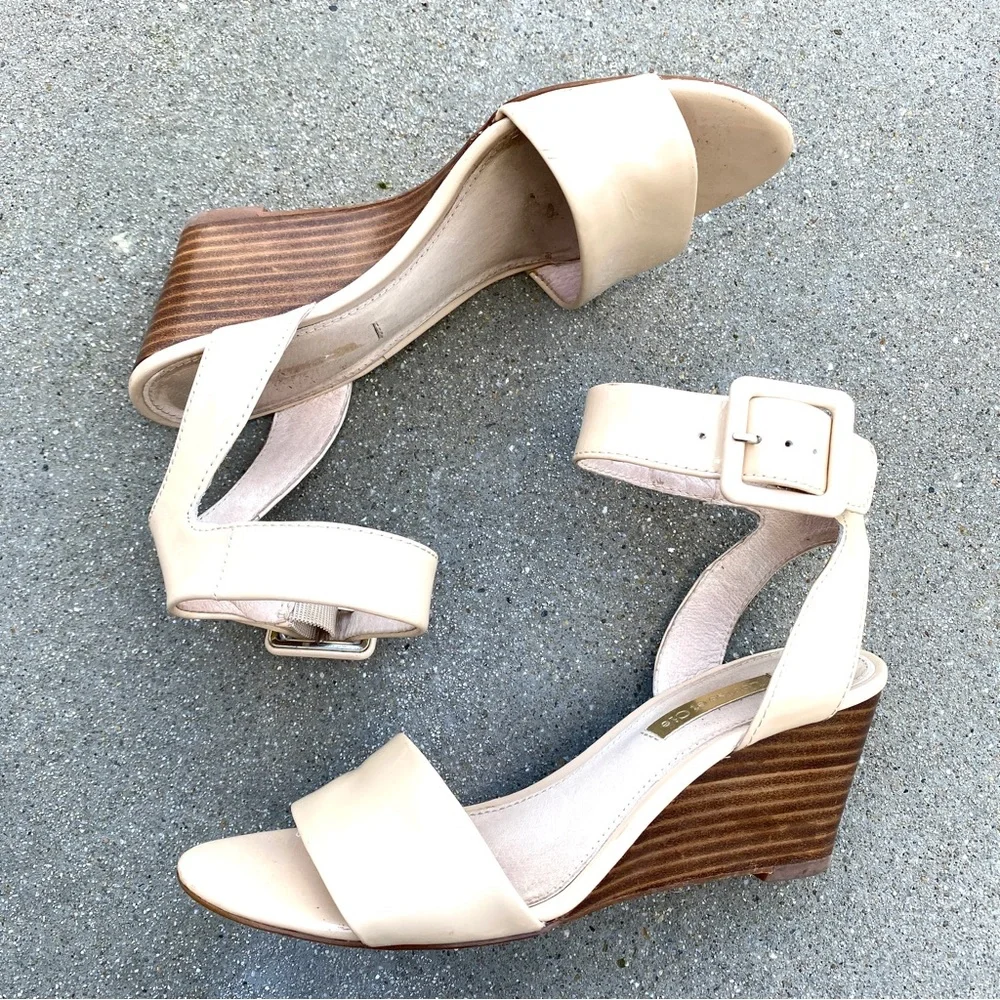 Louise et Cie Women's Punya Wedge heels heeled Sandals Odessa Patent Leather 4.5